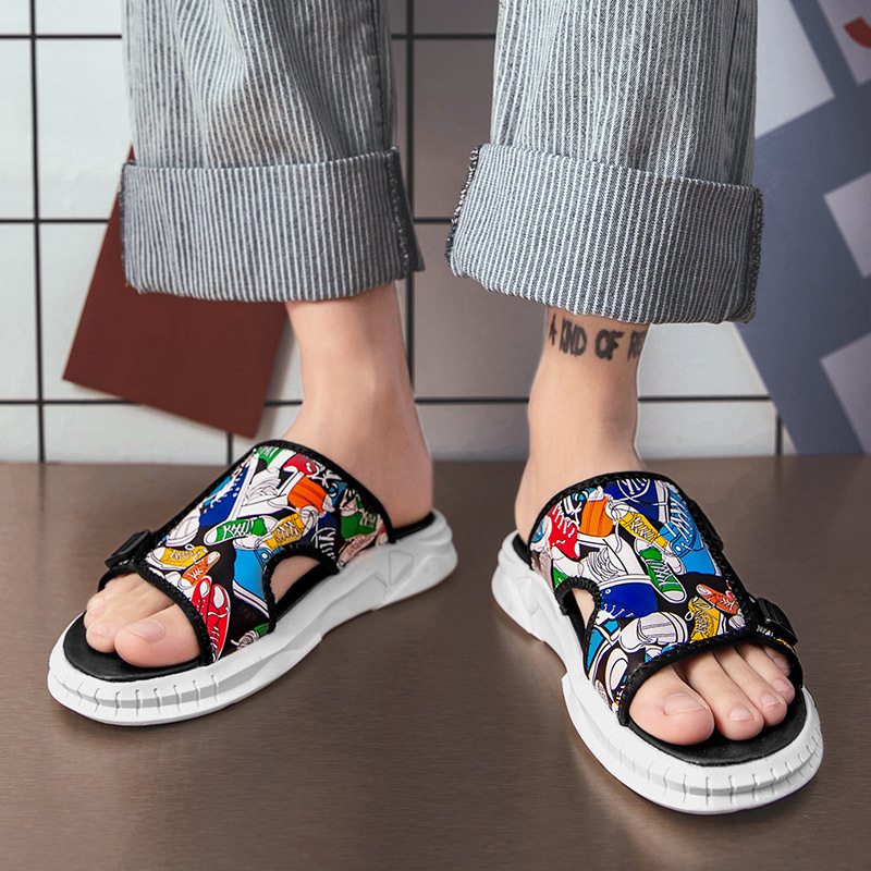 Men-Slippers_MD075601-1.jpg