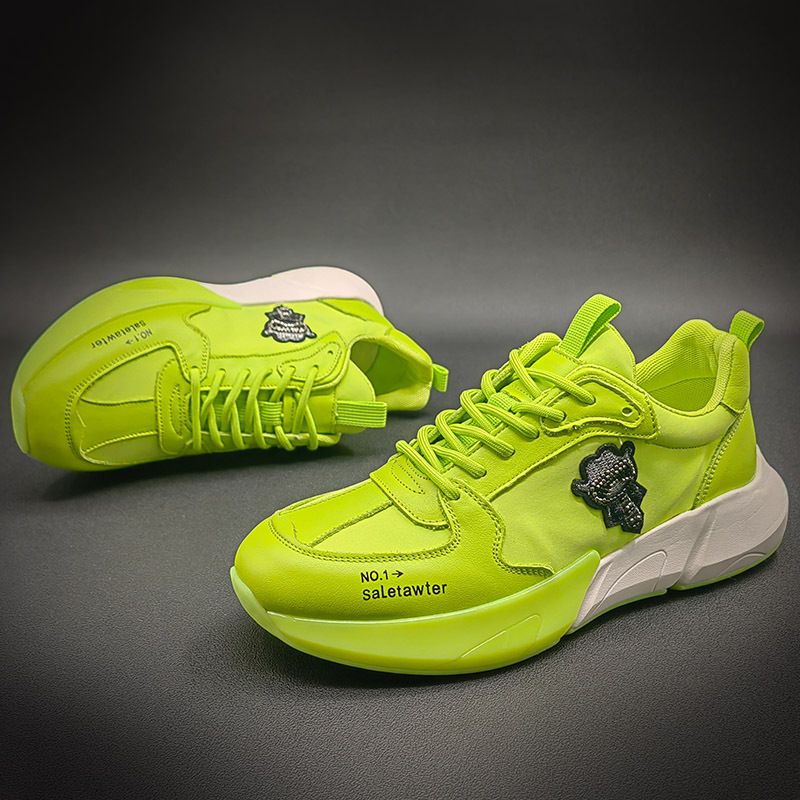 Men-Sneakers_MD015619-3.jpg