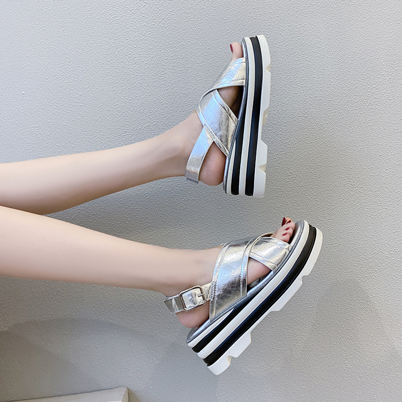 Women-Sandals_WD072595-1.jpg