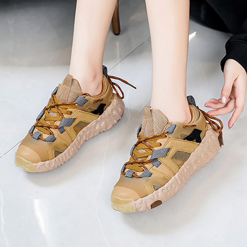 Women-Sneakers_WD013904-4.jpg