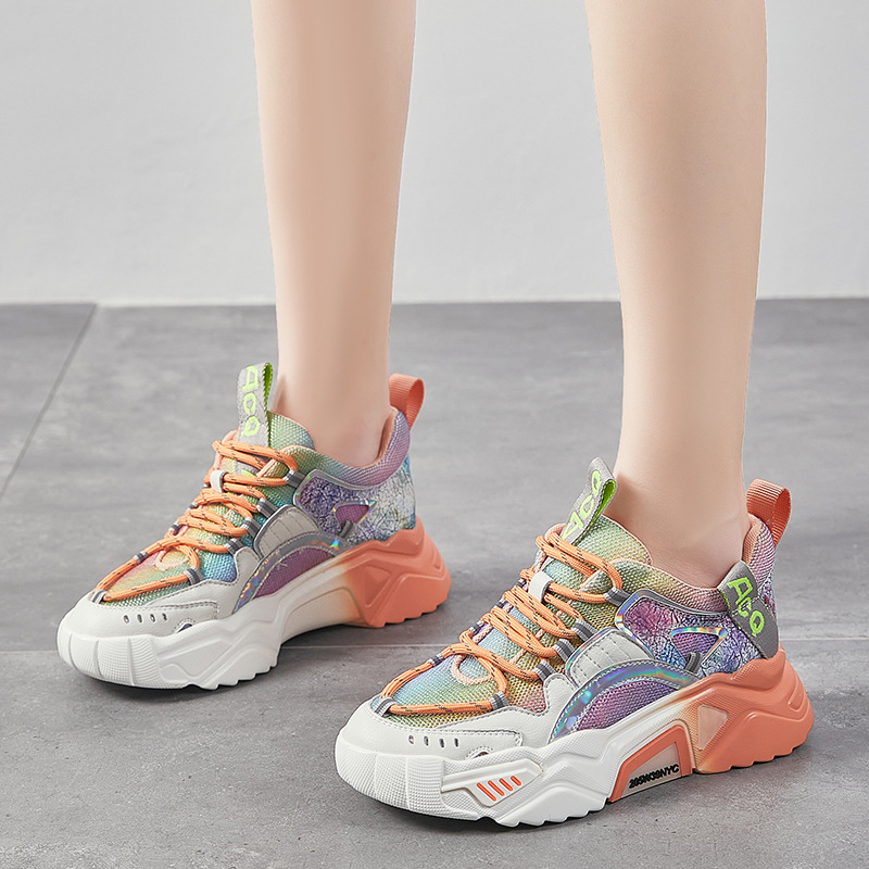 Women-Sneakers_WD014395-2.jpg