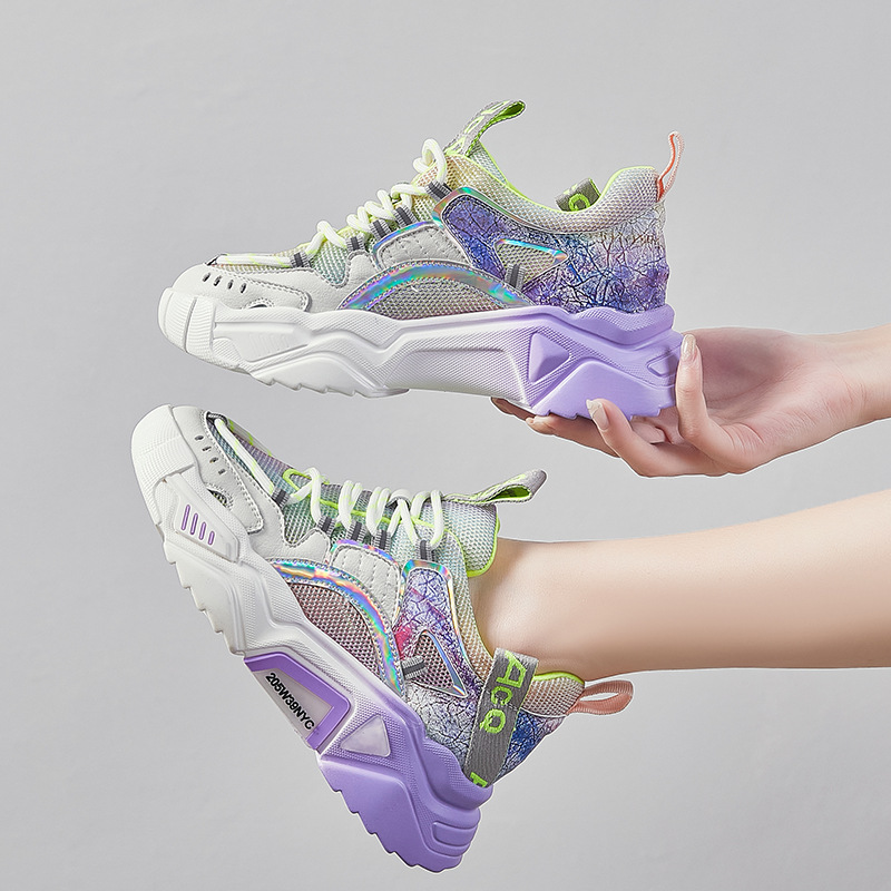 Women-Sneakers_WD014395-3.jpg