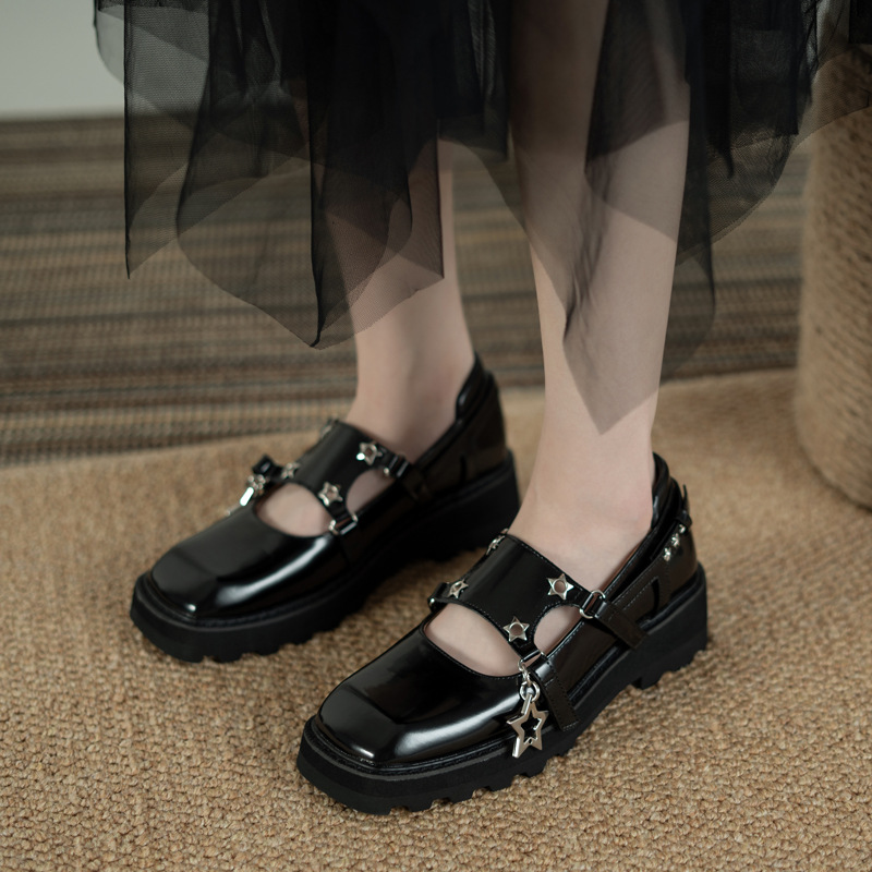 Women-Star-Leather-Shoes-02.jpg